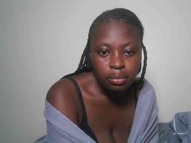 DaisyafterDark_ webcam
