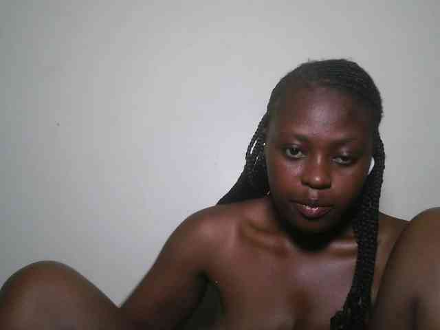 DaisyafterDark_ webcam