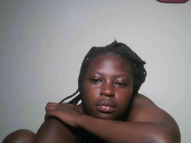 DaisyafterDark_ webcam