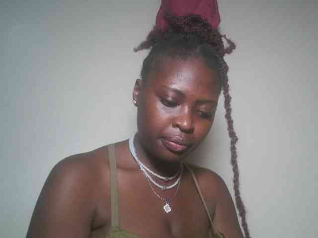 DaisyafterDark_ webcam