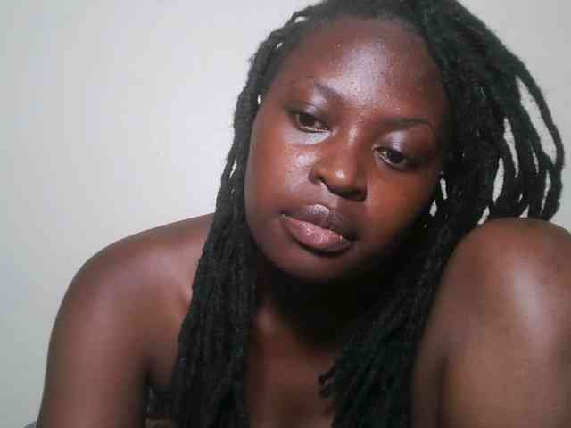 DaisyafterDark_ webcam