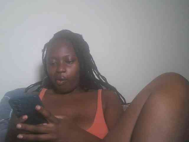 DaisyafterDark_ webcam