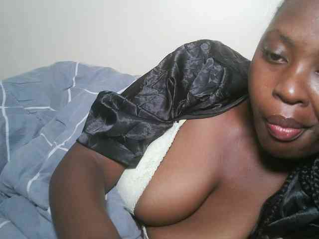 DaisyafterDark_ webcam