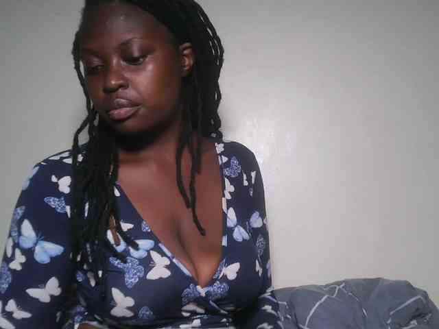 DaisyafterDark_ webcam