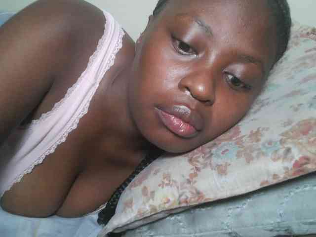 DaisyafterDark_ webcam
