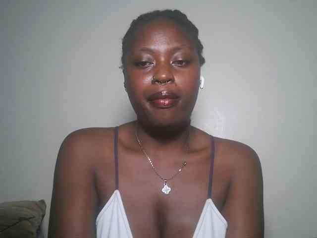 DaisyafterDark_ webcam