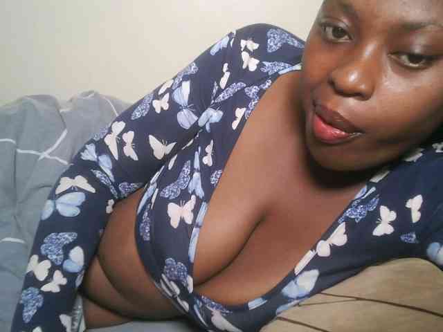 DaisyafterDark_ webcam