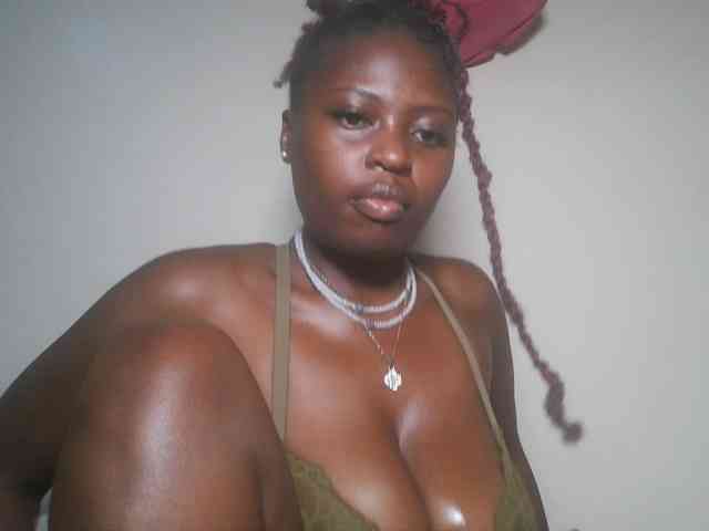 DaisyafterDark_ webcam