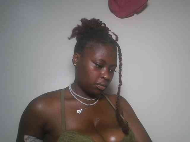 DaisyafterDark_ webcam
