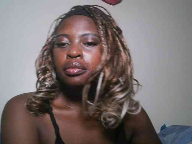 DaisyafterDark_ webcam