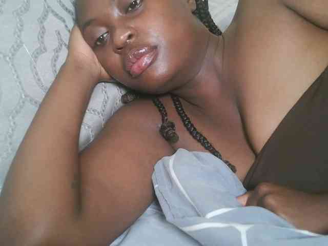 DaisyafterDark_ webcam