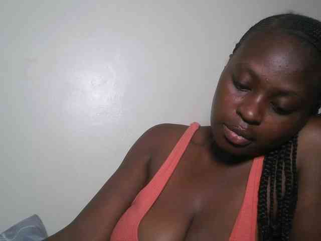 DaisyafterDark_ webcam