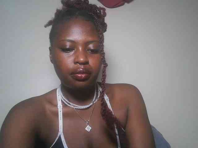 DaisyafterDark_ webcam