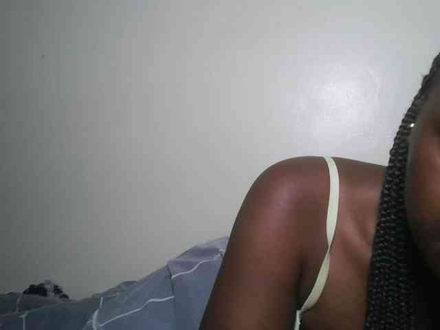 DaisyafterDark_ webcam