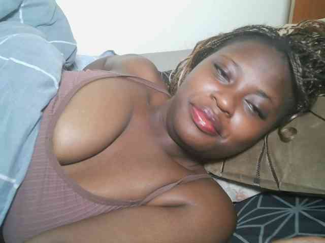 DaisyafterDark_ webcam