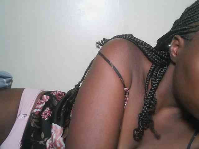 DaisyafterDark_ webcam