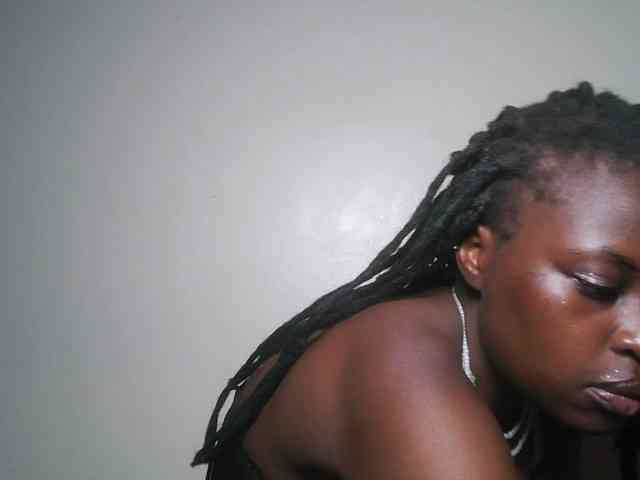 DaisyafterDark_ webcam