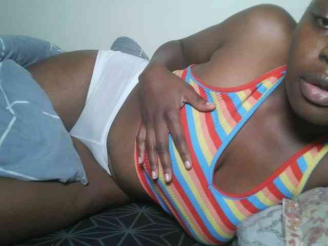 DaisyafterDark_ webcam