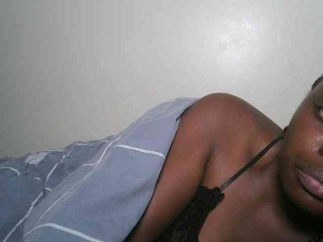 DaisyafterDark_ webcam
