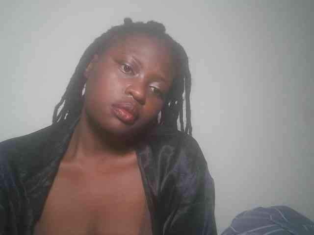 DaisyafterDark_ webcam