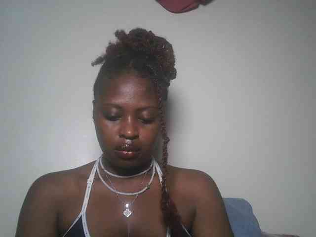 DaisyafterDark_ webcam