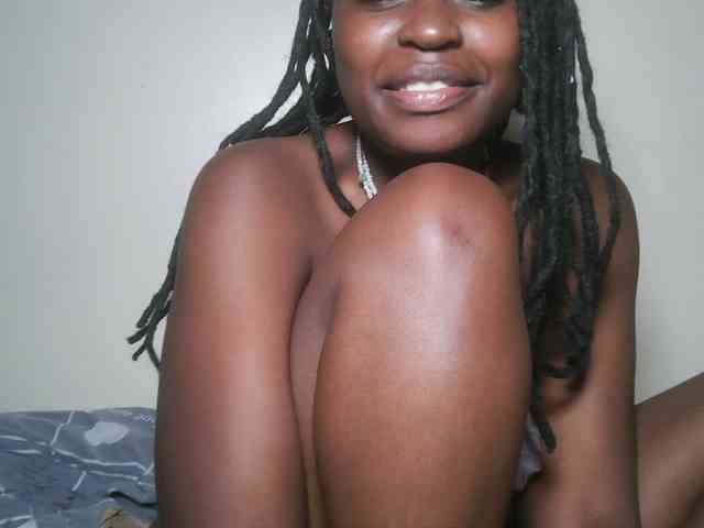 DaisyafterDark_ webcam