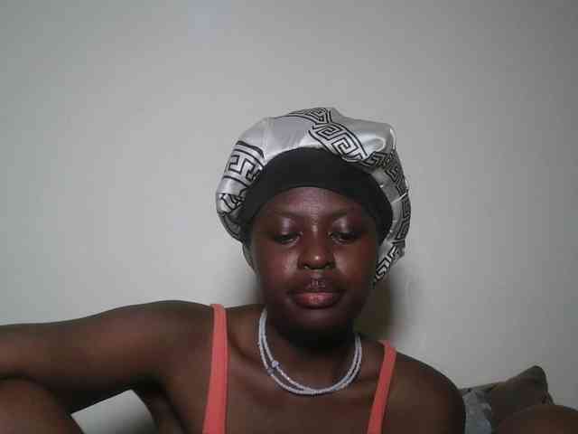 DaisyafterDark_ webcam