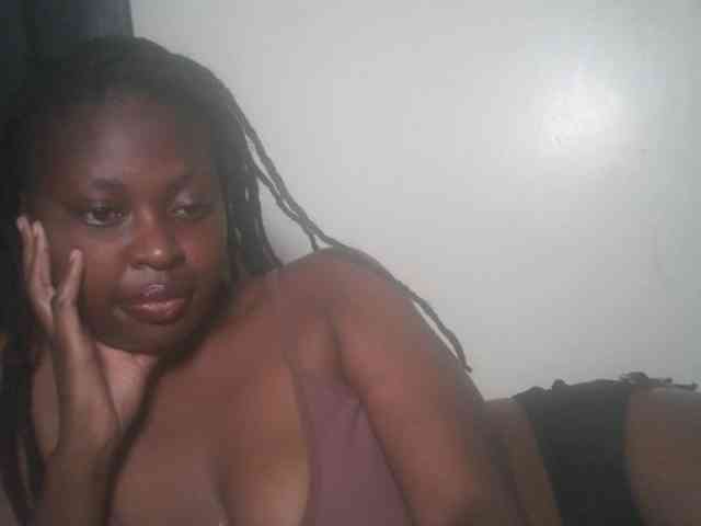 DaisyafterDark_ webcam