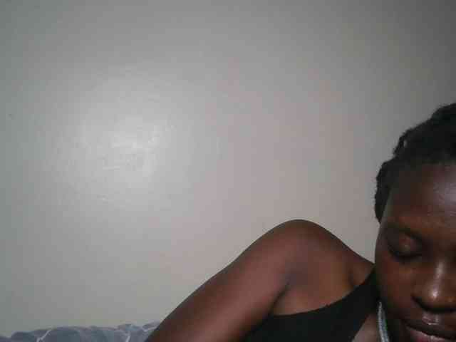 DaisyafterDark_ webcam