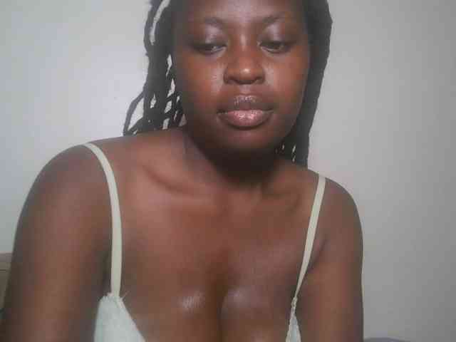 DaisyafterDark_ webcam