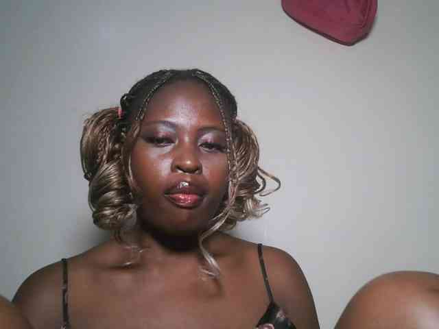 DaisyafterDark_ webcam