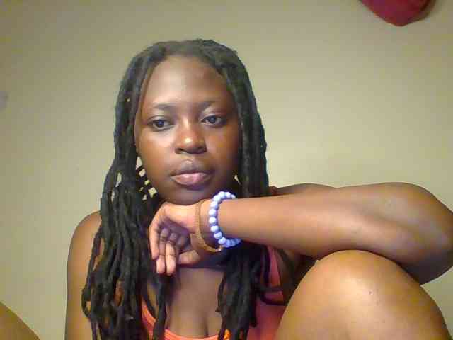 DaisyafterDark_ webcam