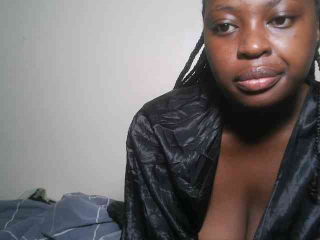 DaisyafterDark_ webcam