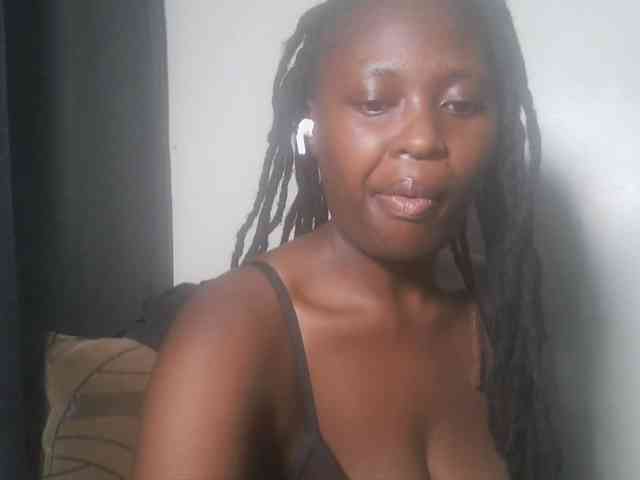 DaisyafterDark_ webcam