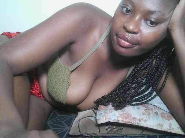 DaisyafterDark_ webcam