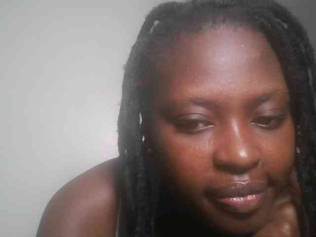DaisyafterDark_ webcam
