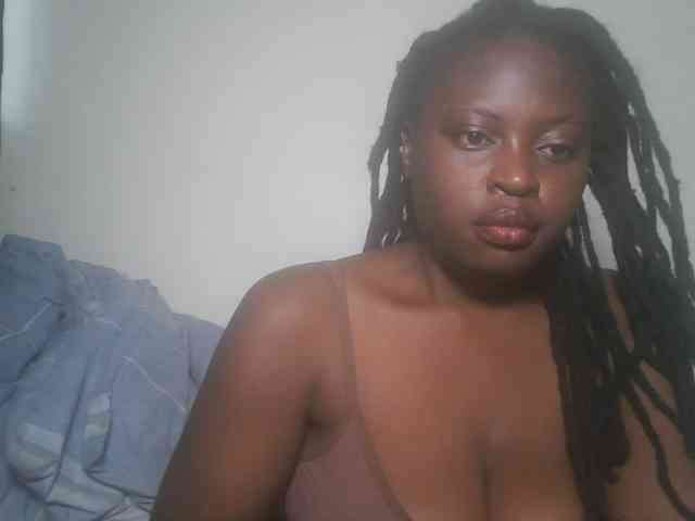 DaisyafterDark_ webcam