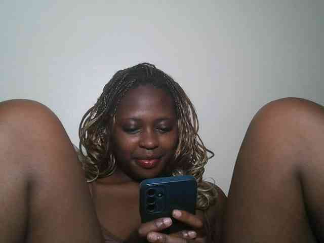 DaisyafterDark_ webcam