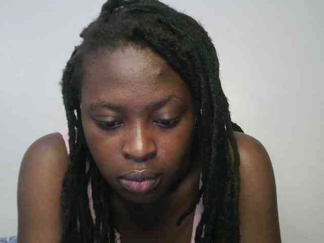 DaisyafterDark_ webcam
