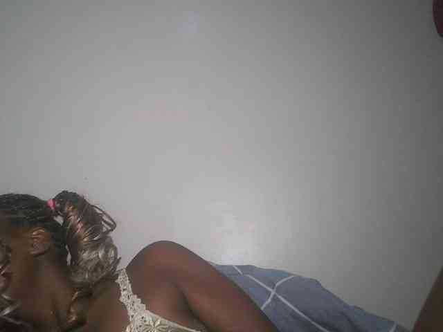 DaisyafterDark_ webcam