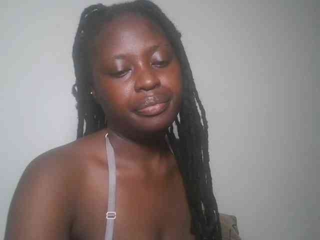 DaisyafterDark_ webcam
