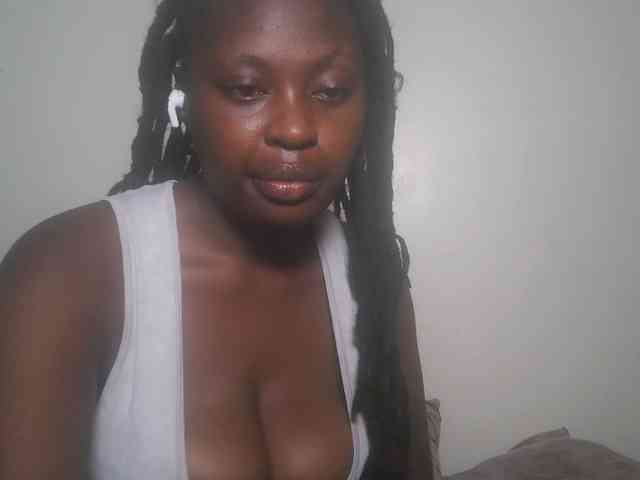 DaisyafterDark_ webcam