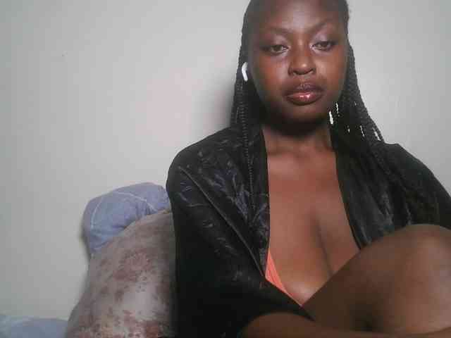 DaisyafterDark_ webcam