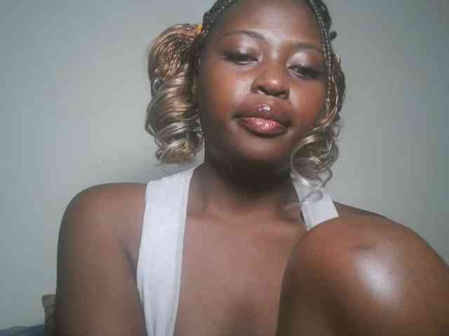 DaisyafterDark_ webcam
