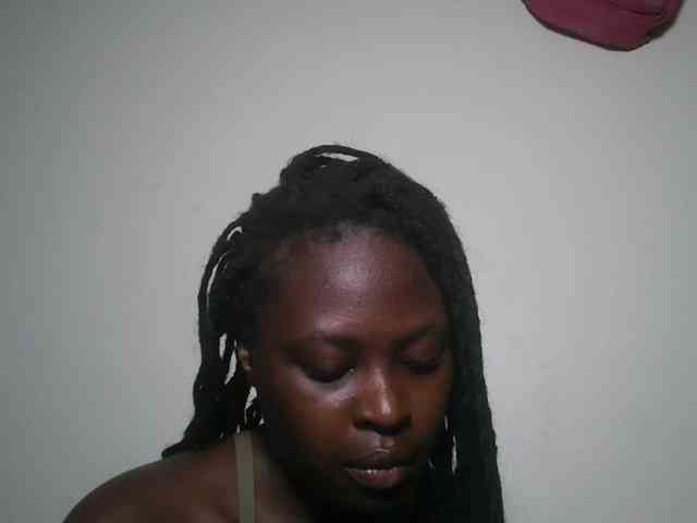 DaisyafterDark_ webcam