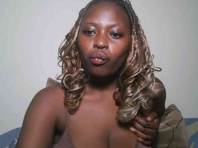 DaisyafterDark_ webcam