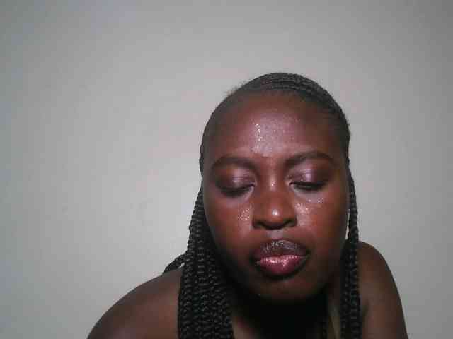 DaisyafterDark_ webcam