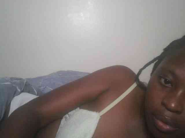DaisyafterDark_ webcam