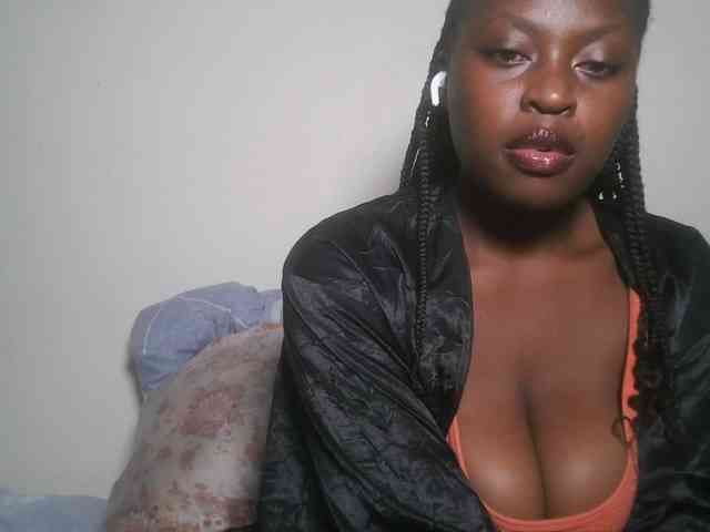 DaisyafterDark_ webcam