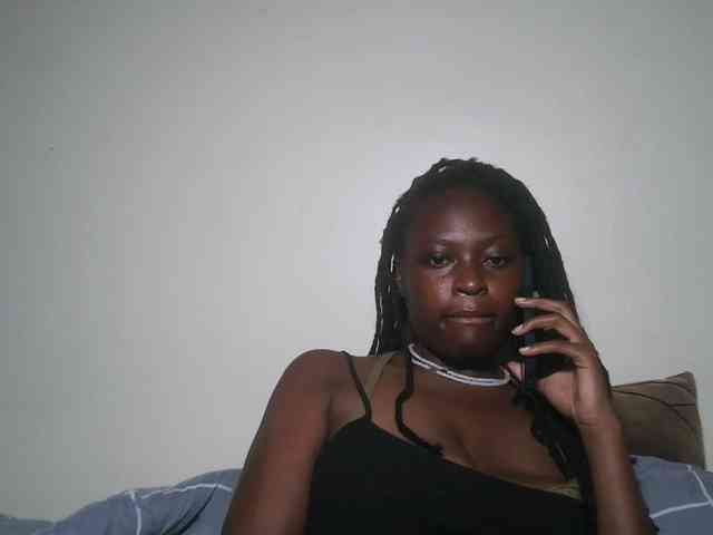 DaisyafterDark_ webcam